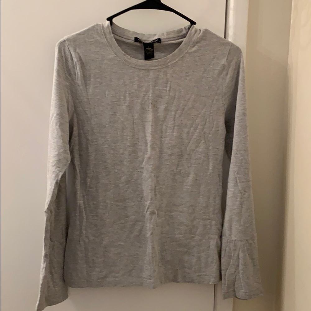 Grey long sleeve shirt